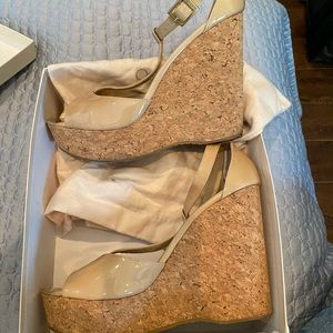 Nude patent leader wedges
